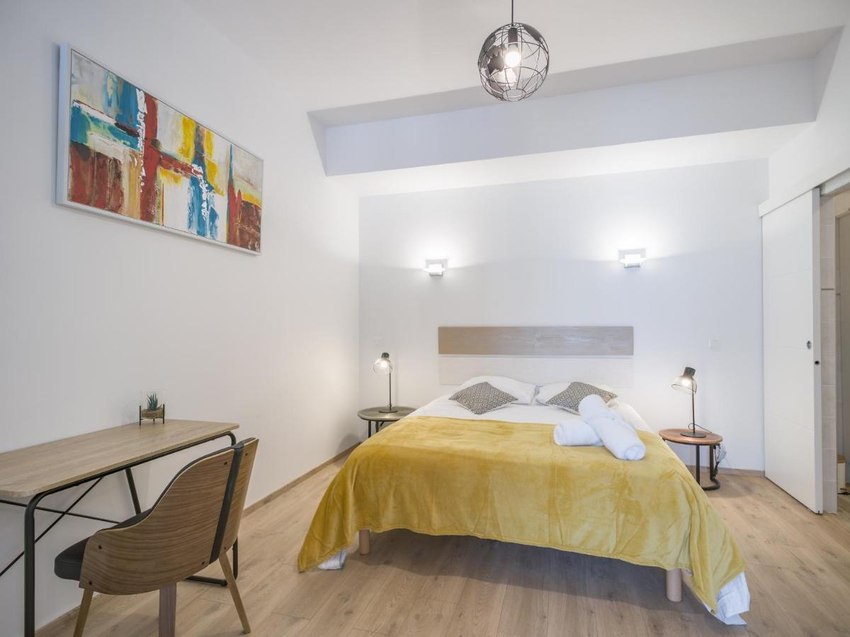 דירות טרואה Loft Courtalon - Haut Standing - Patio - Parking Prives מראה חיצוני תמונה
