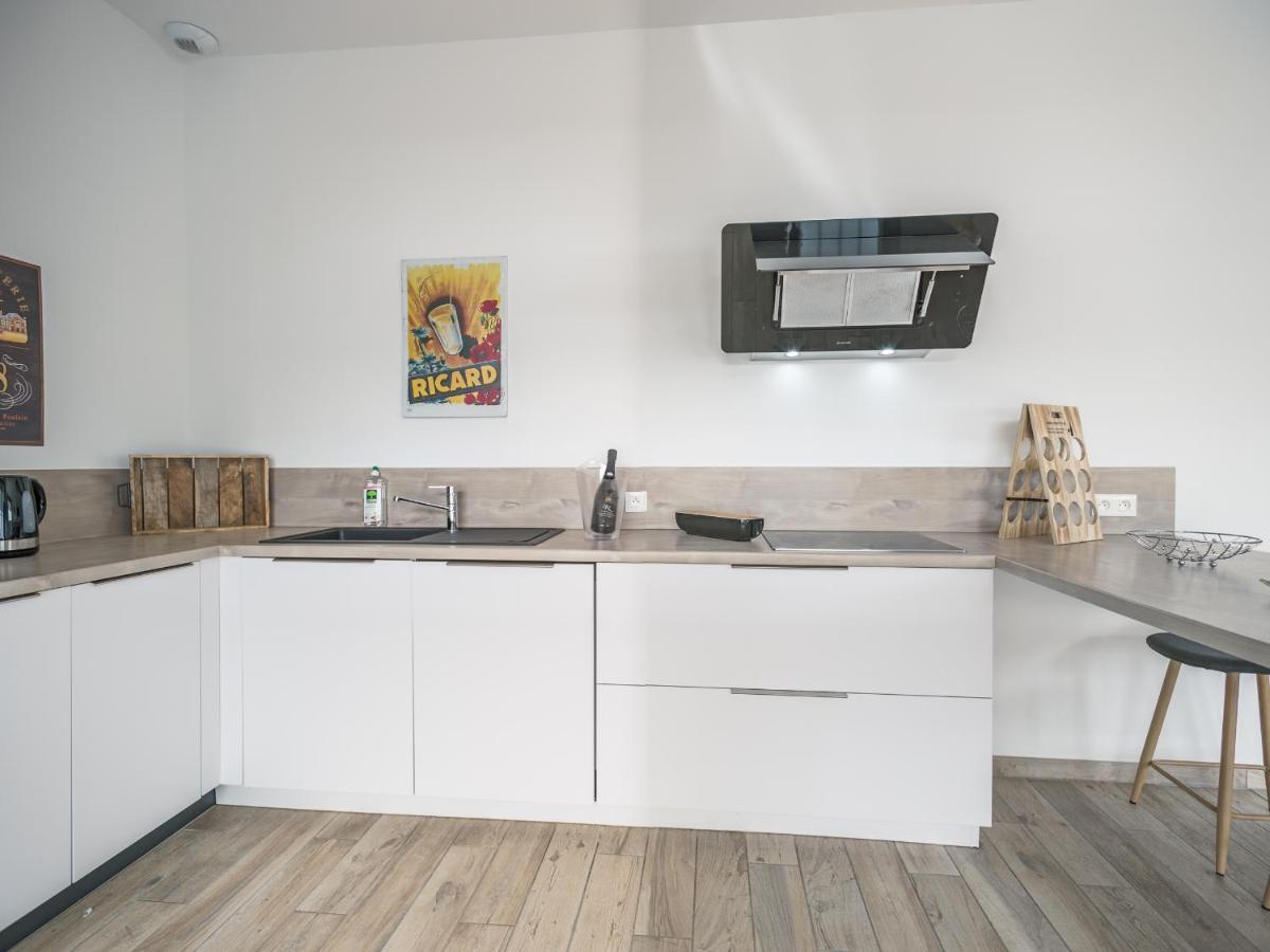 דירות טרואה Loft Courtalon - Haut Standing - Patio - Parking Prives מראה חיצוני תמונה
